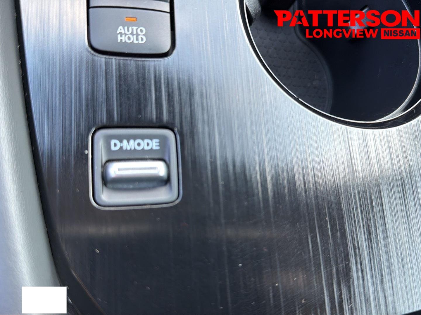 Used 2025 Gun Metallic Nissan Platinum image 15