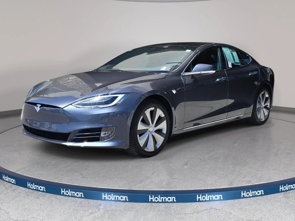 Used 2021 Silver Tesla Long Range image 1