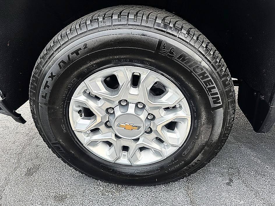 Used 2025 Sterling Gray Metallic Chevrolet LTZ image 24