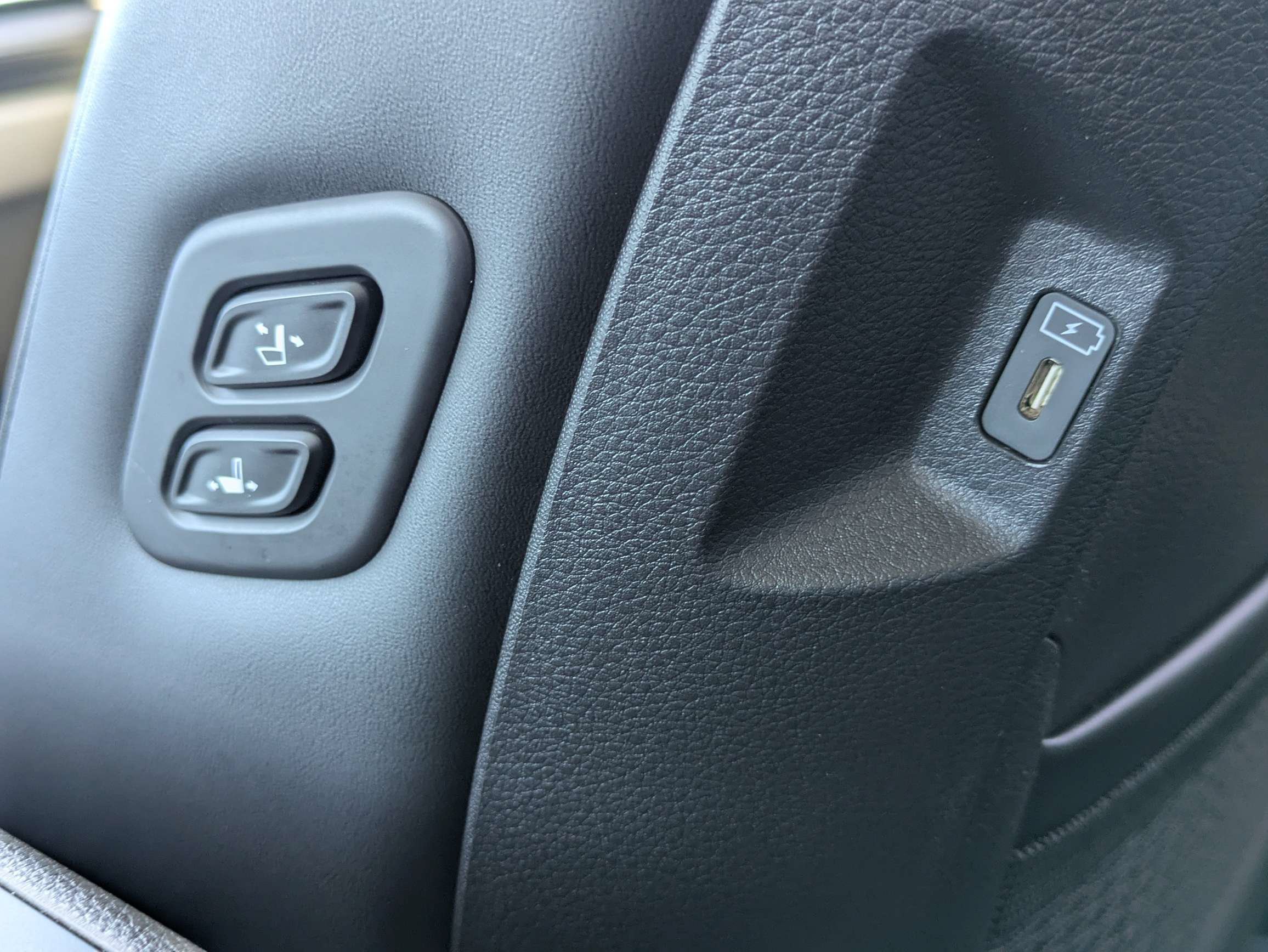 Certified Used 2025 Panthera Metal Kia EX image 23