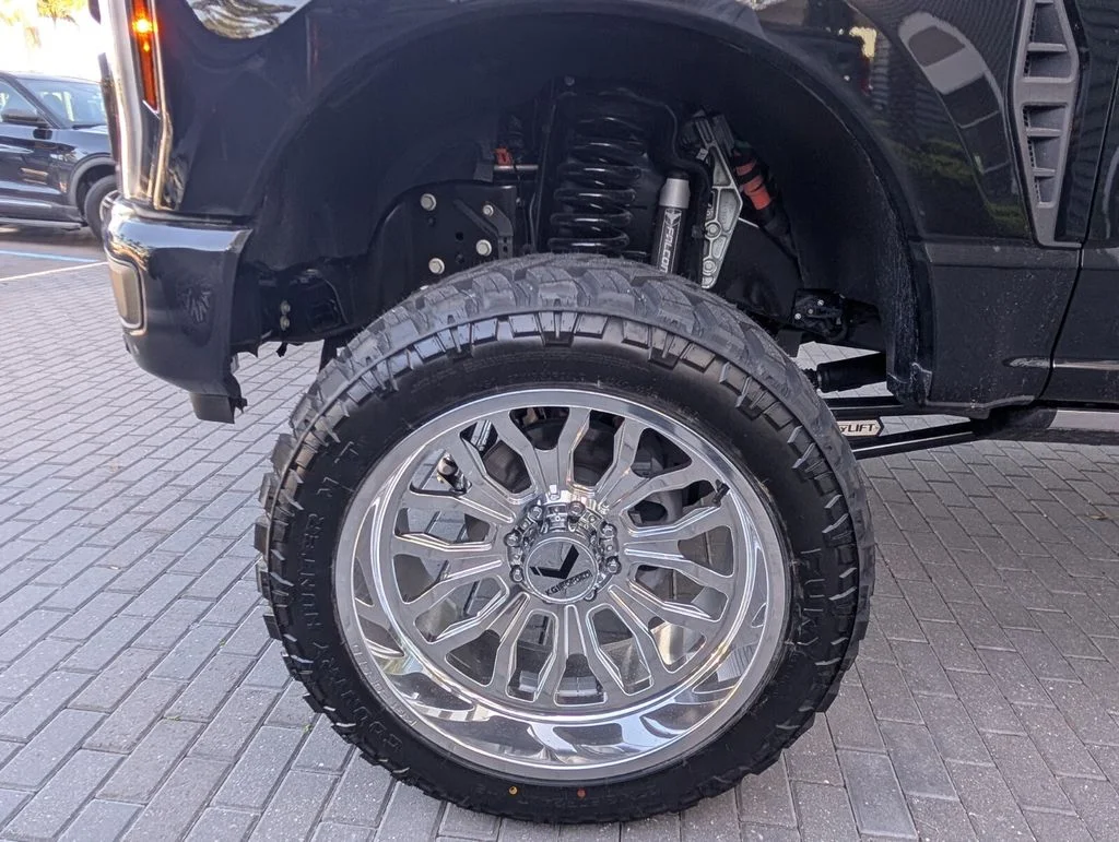 2026 Ford F-250 Super Duty Platinum - Photo 18