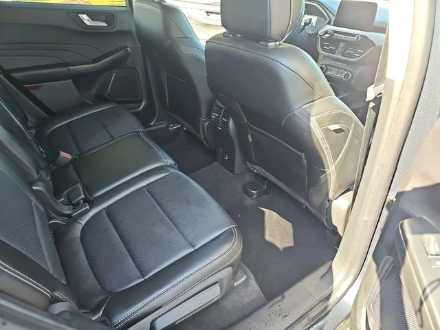 Used 2022 Blue Ford SEL image 11