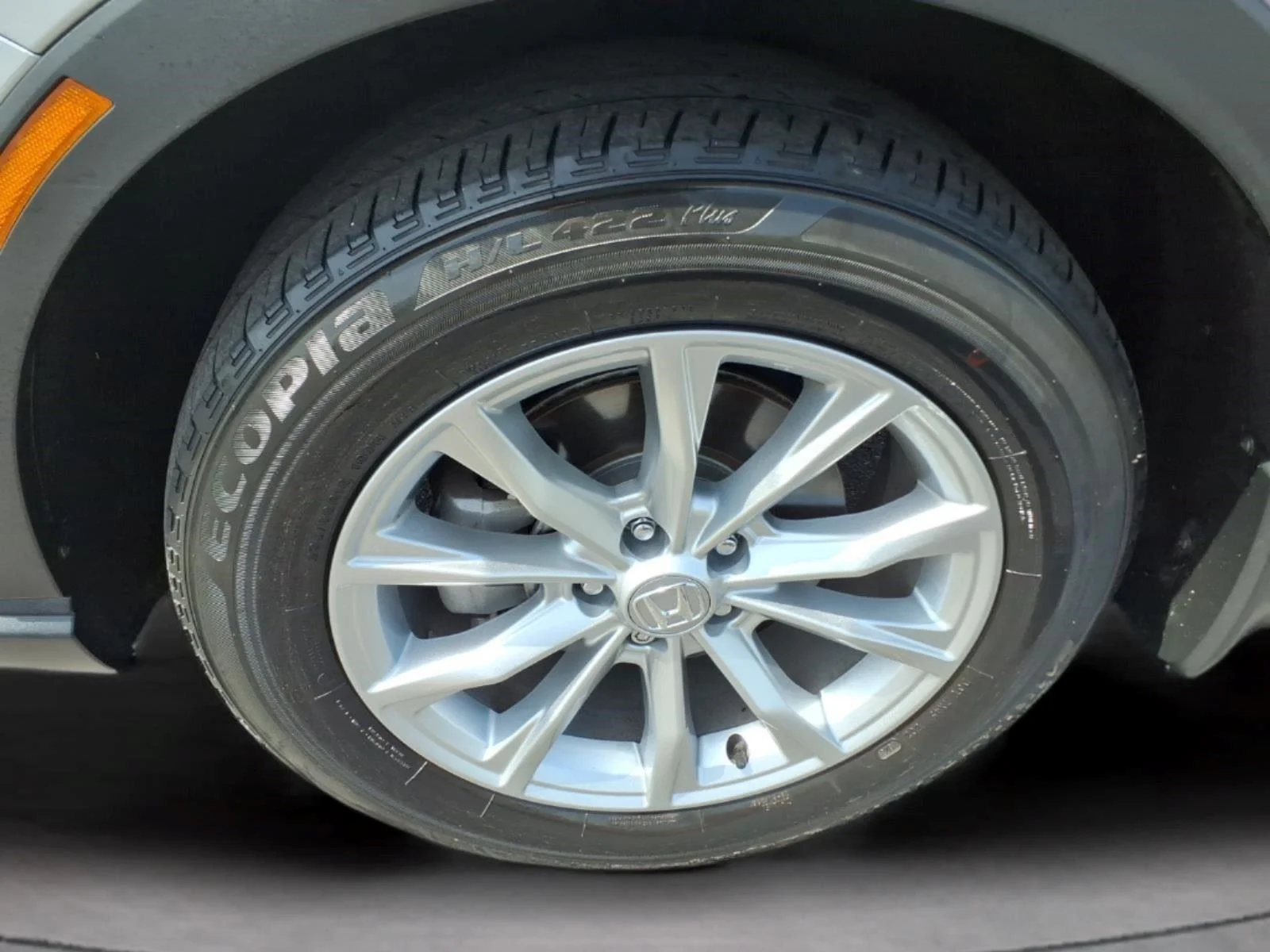 Used 2024 Lunar Silver Metallic Honda EX image 9