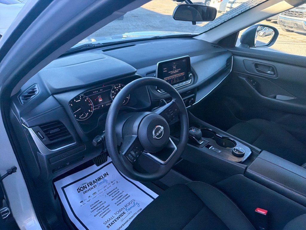 Used 2024 Silver Nissan S image 16