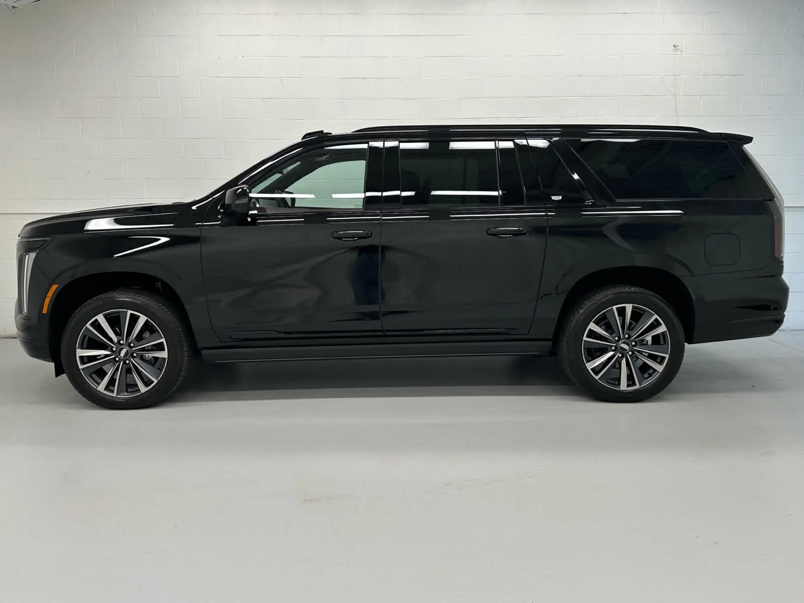 Used 2026 Black Raven Cadillac 4WD Sport image 3