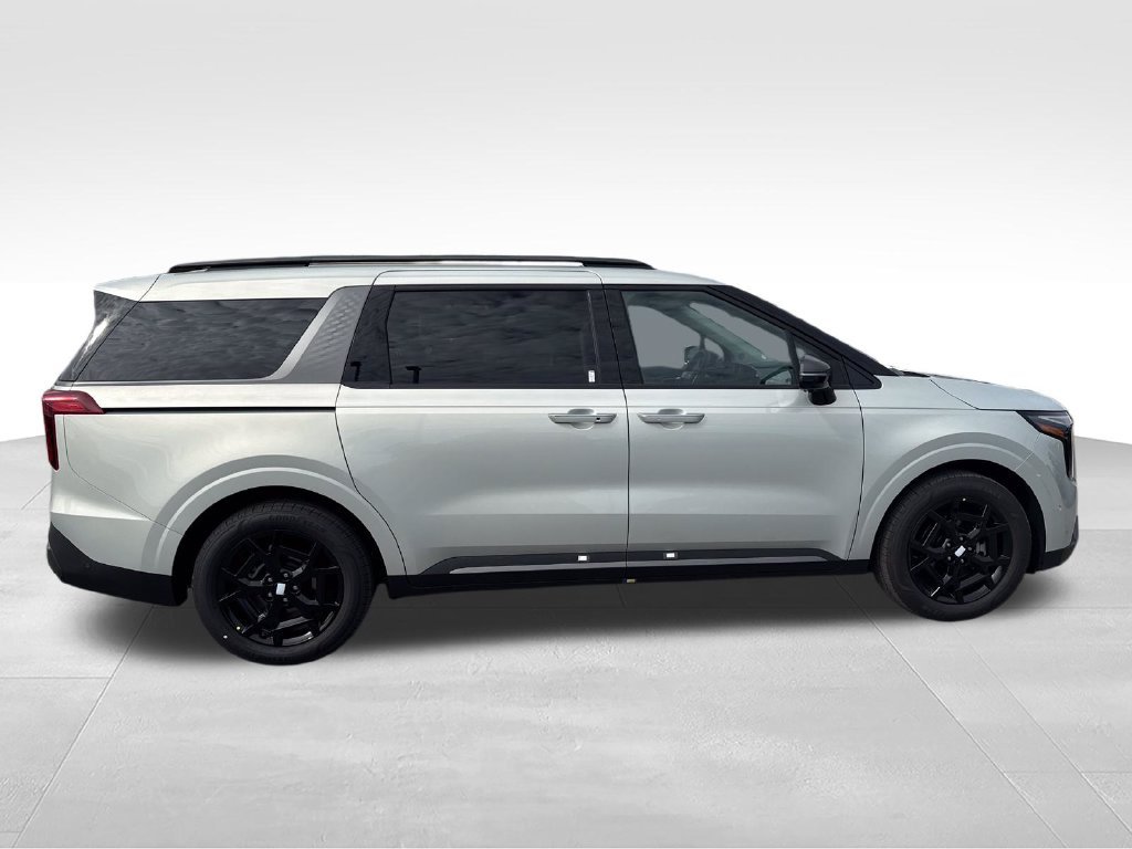 New 2027 Silver Kia SX image 6
