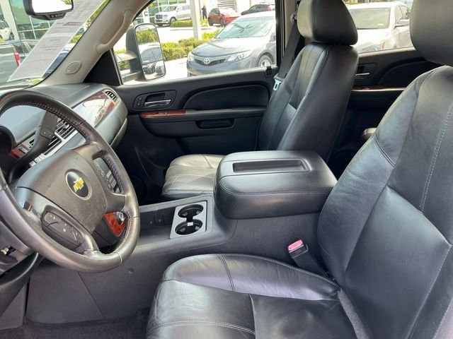 Used 2011 Black Chevrolet LTZ image 20