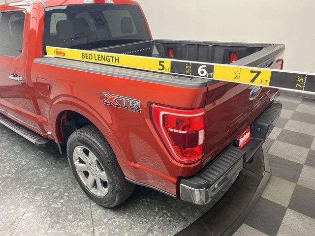 Used 2023 Hot Pepper Red Tinted Clearcoat Ford XLT image 27