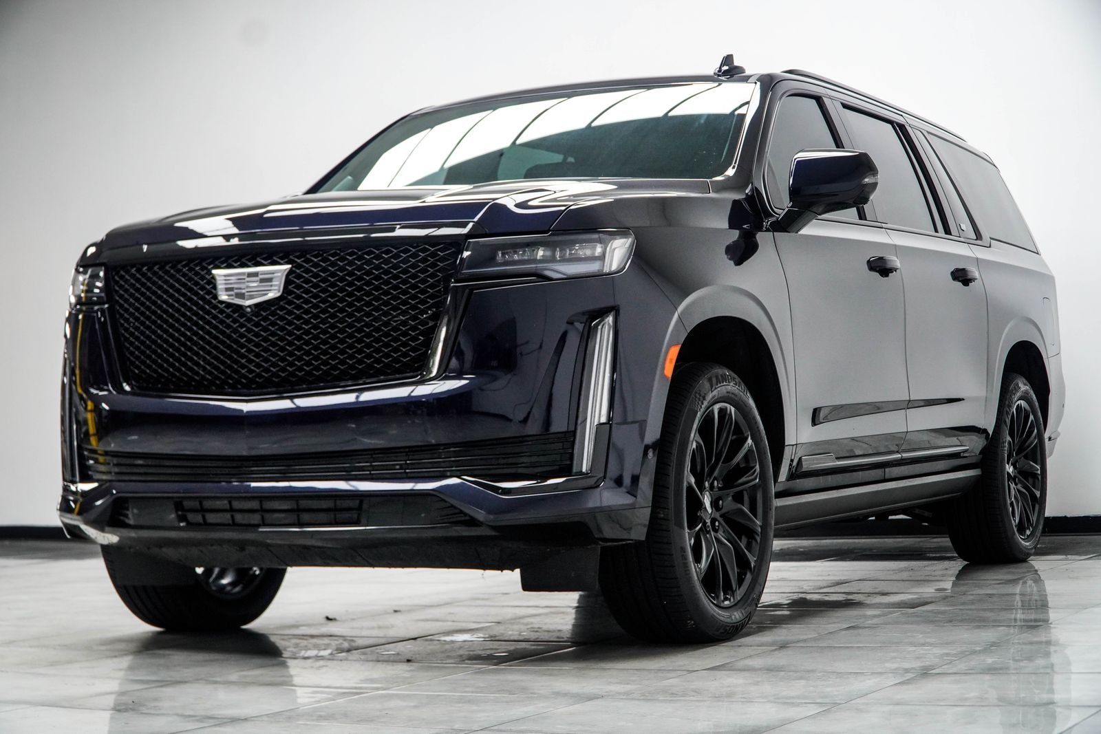 Used 2023 Blue Cadillac Sport Platinum image 9