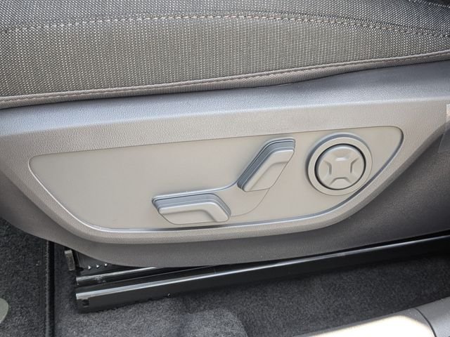 New 2027 Aurora Black Pearl Kia S image 22