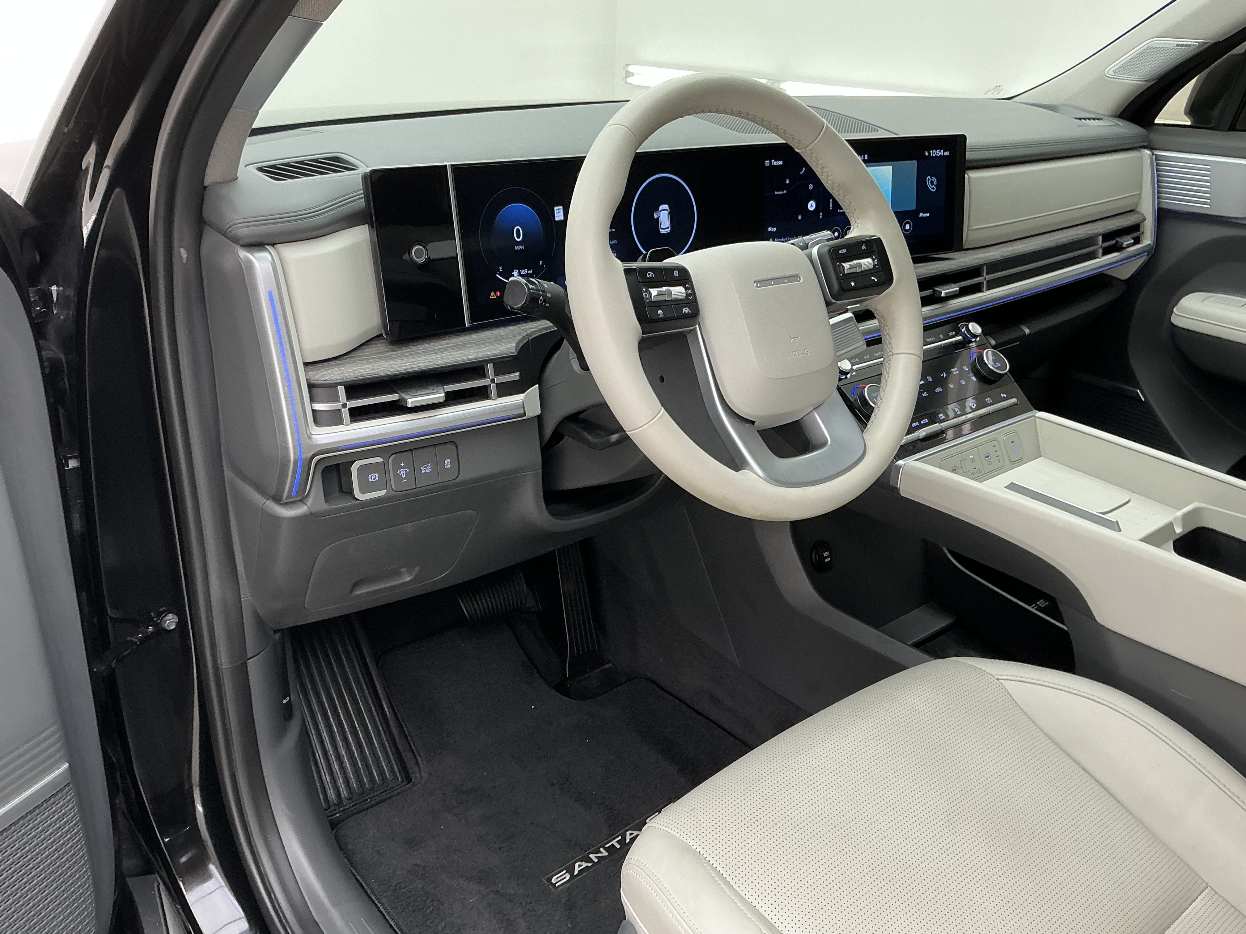Used 2024 Phantom Black Hyundai Limited image 16