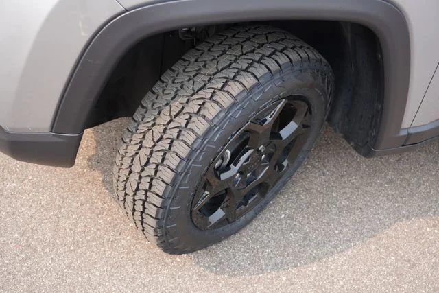 Used 2023 Silver Jeep Trailhawk image 13