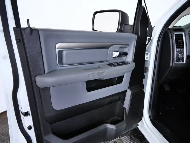 Certified Used 2019 White Ram Warlock image 14