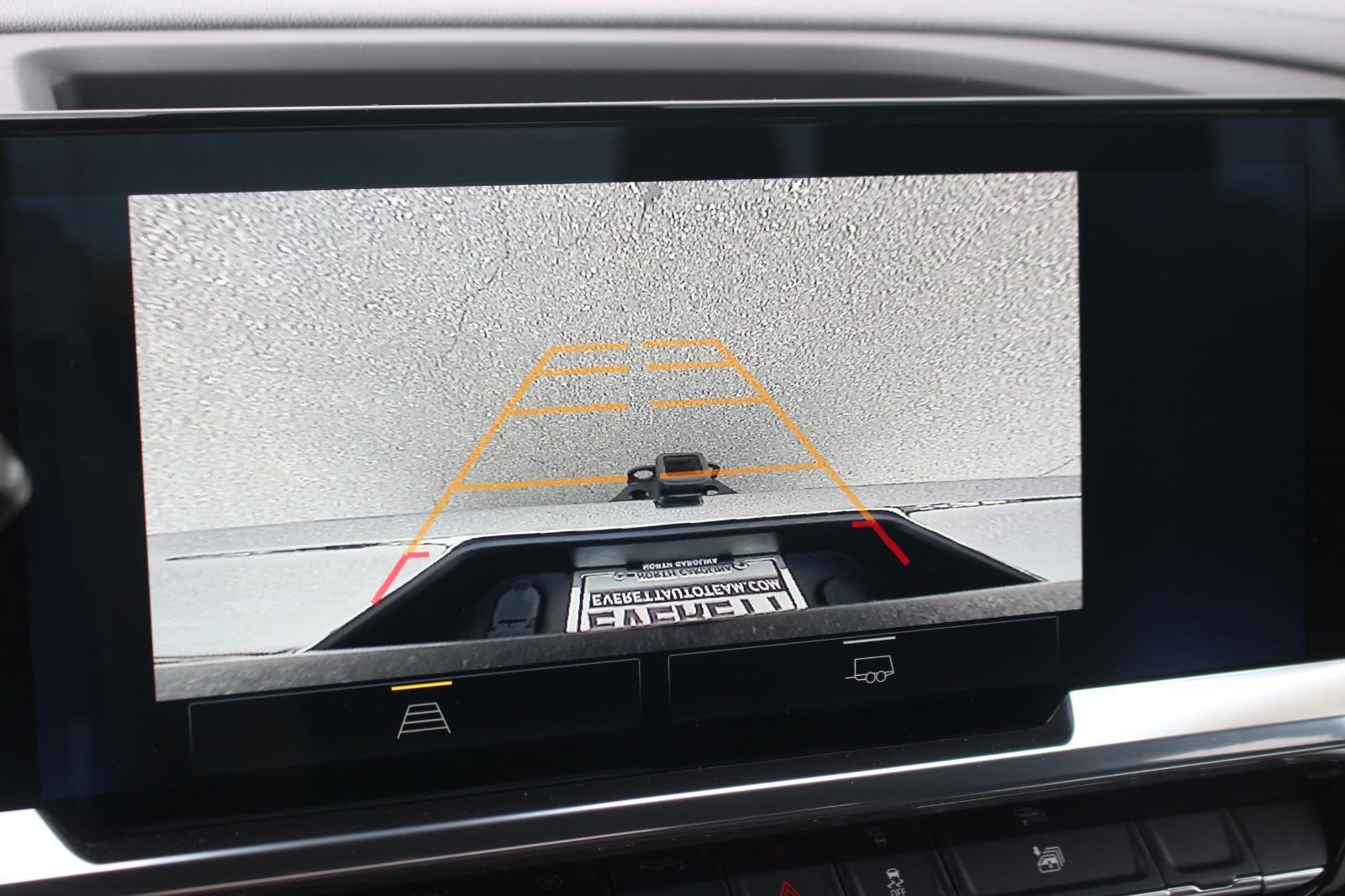 Used 2025 Black Chevrolet LT image 29