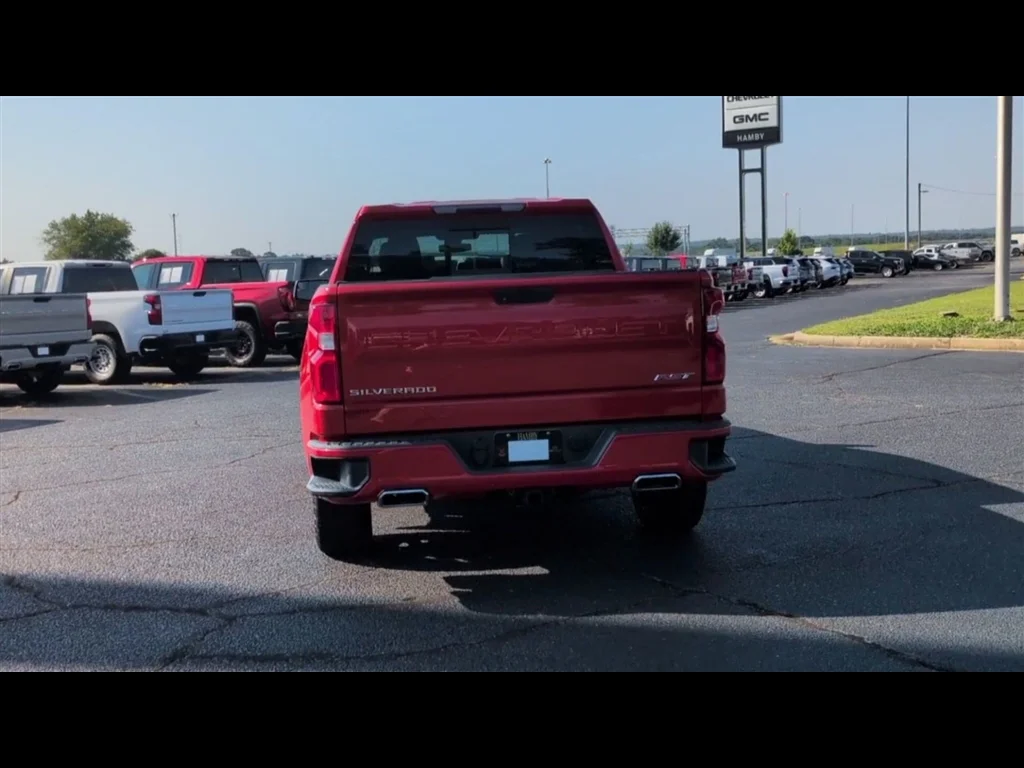 Used 2019 RED HOT Chevrolet RST image 7