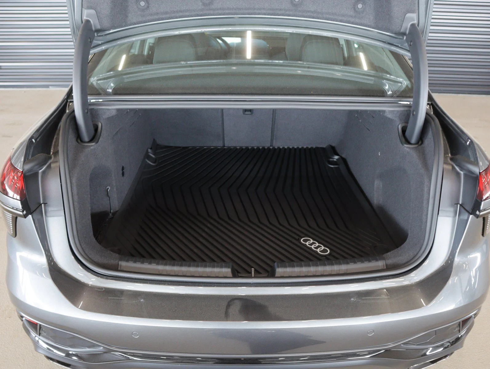 New 2026 Daytona Gray Pearl Effect Audi Premium Plus image 12
