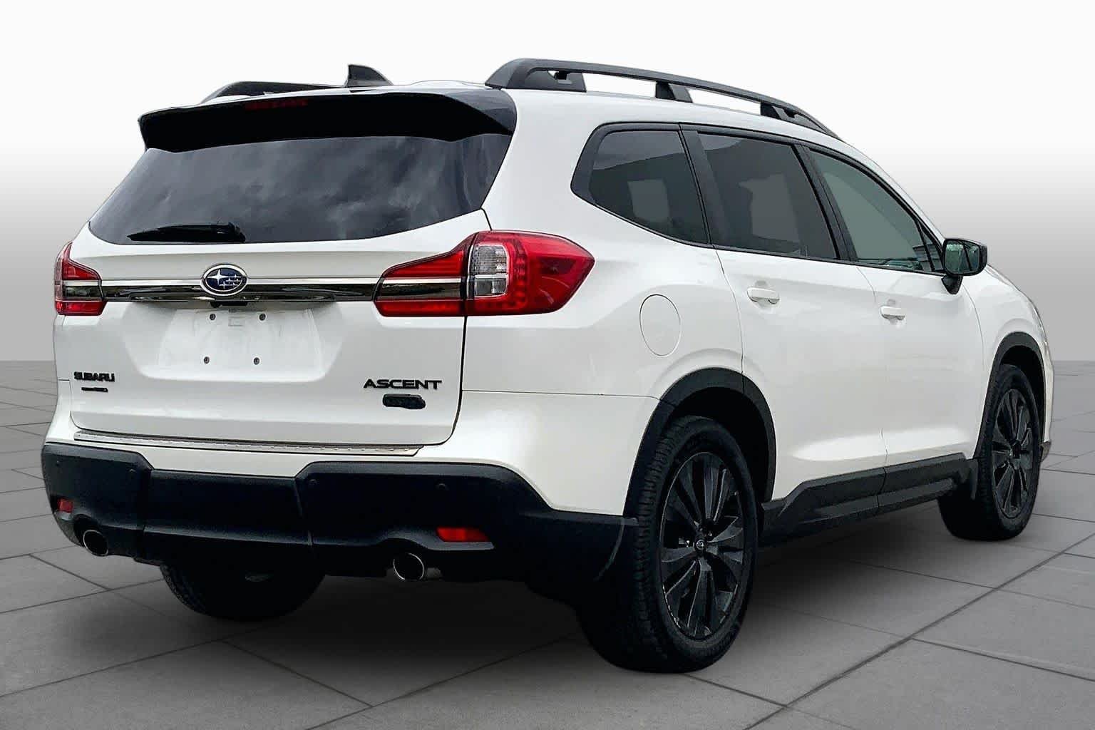 Used 2022 Crystal White Pearl Subaru Onyx Edition image 10