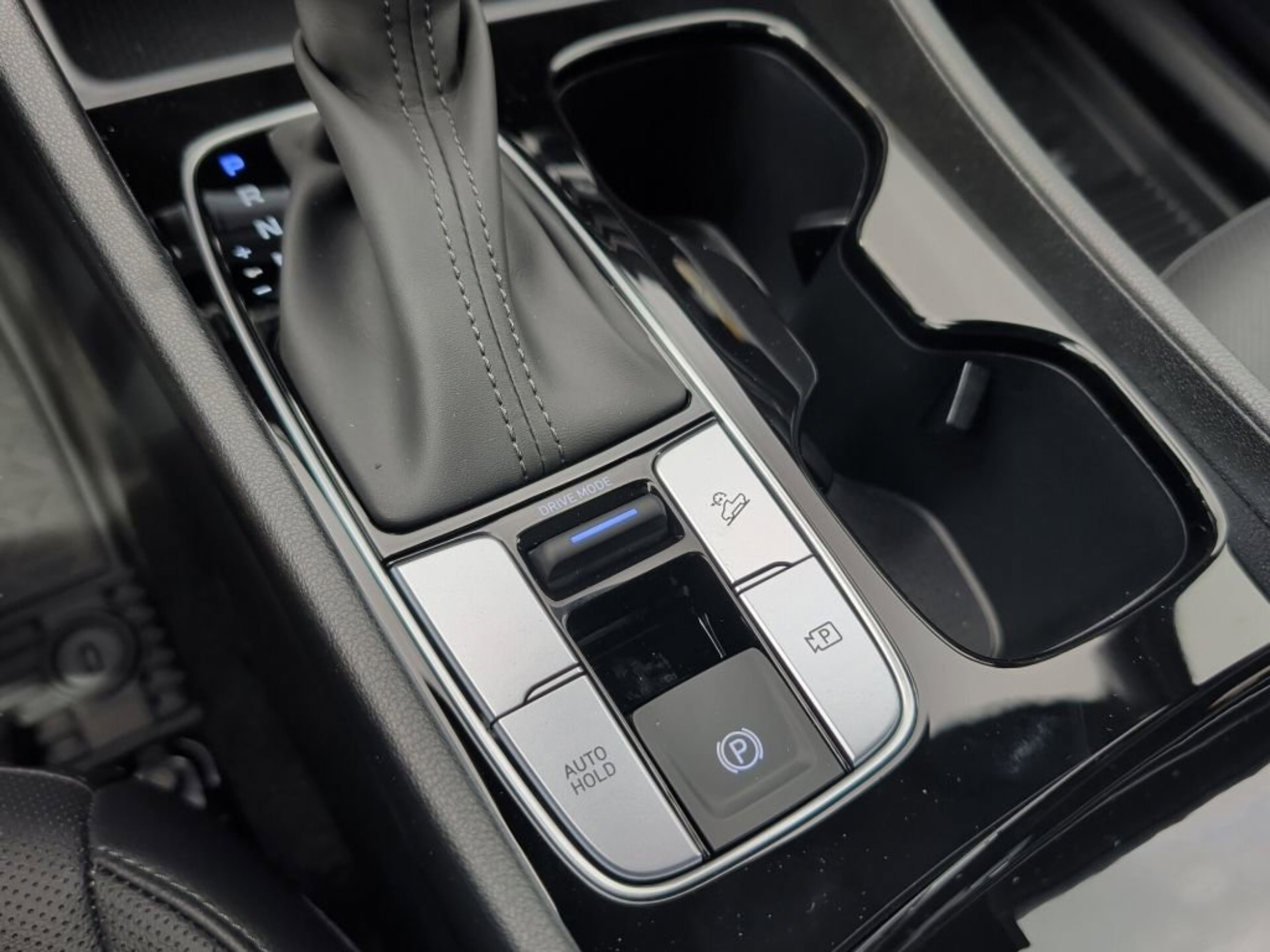 New 2026 Phantom Black Hyundai SEL image 33