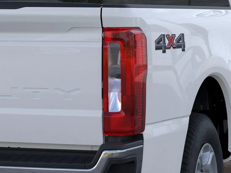 New 2026 Oxford White Ford F-250® XLT image 21
