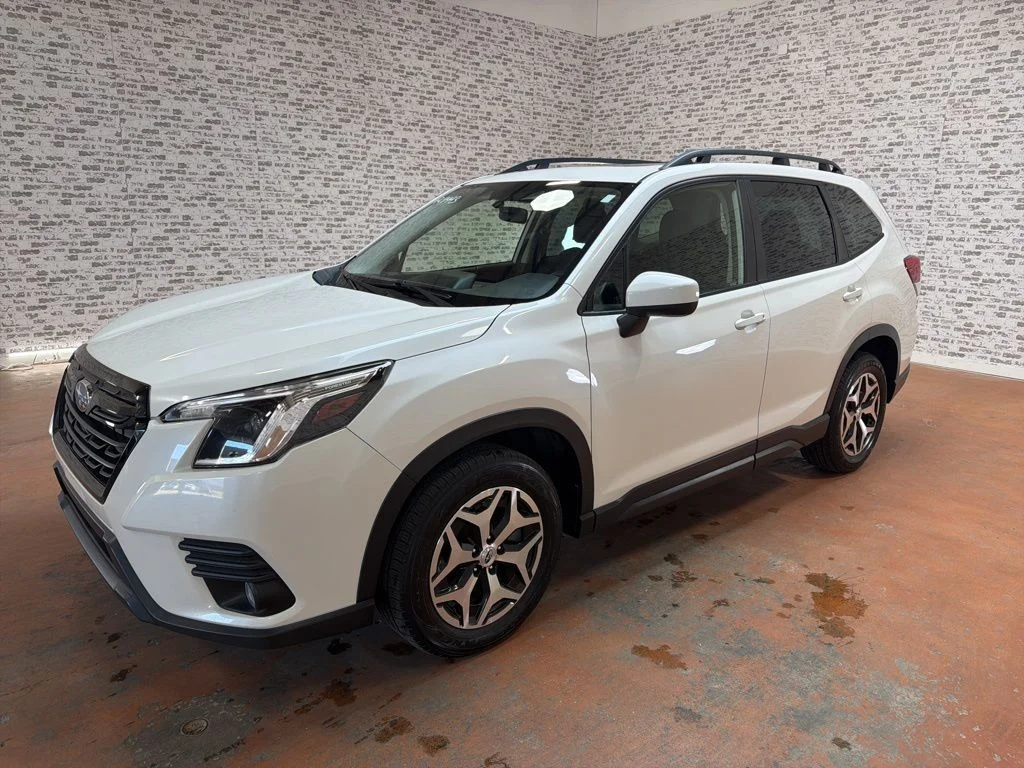 Used 2023 White Subaru Premium image 3