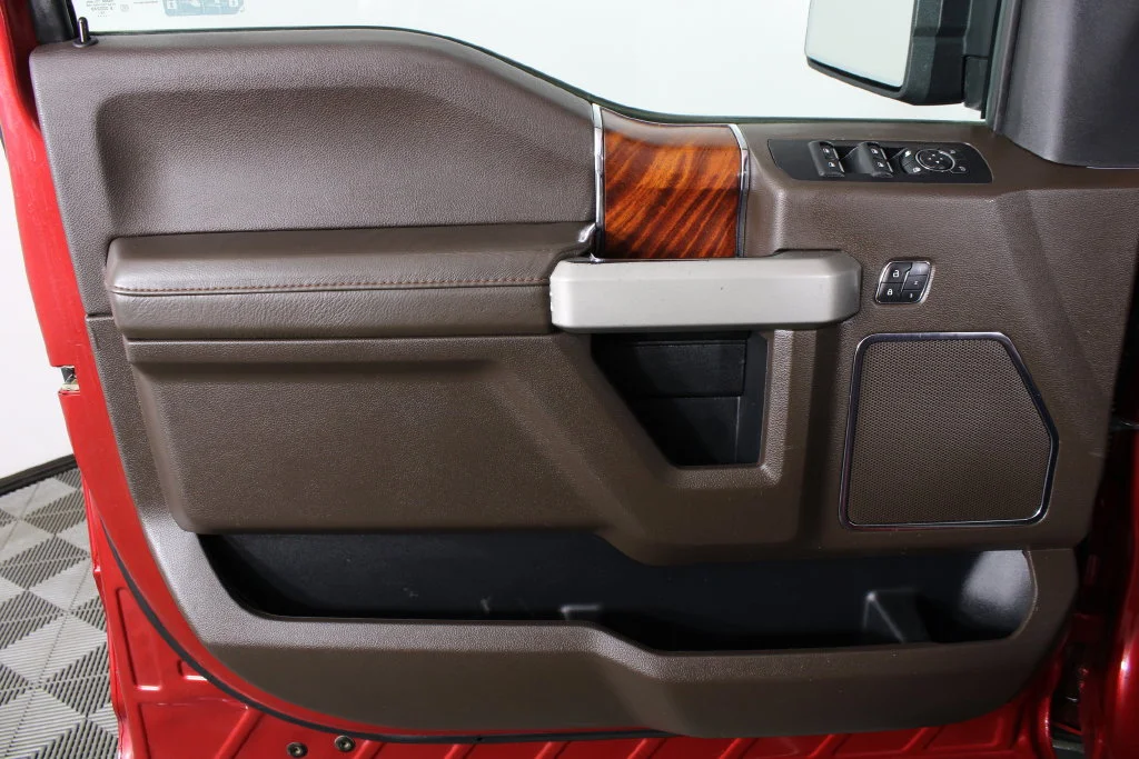 Used 2020 Red Ford King Ranch image 10