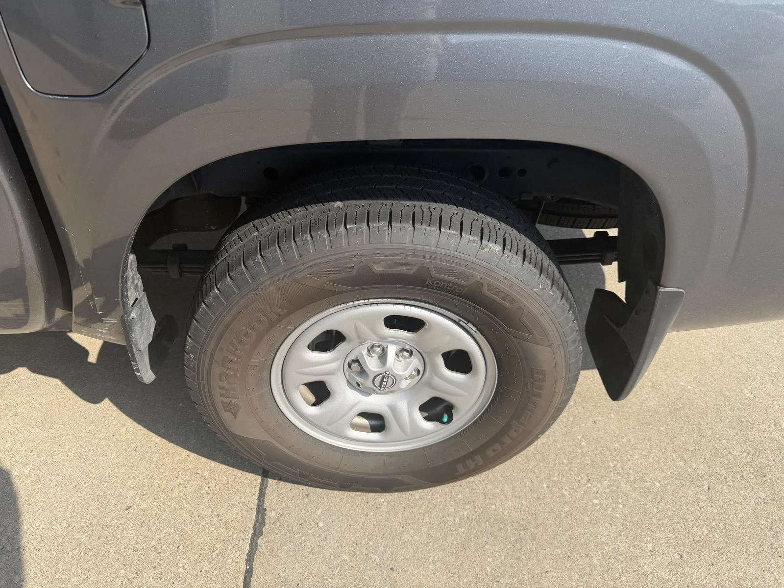 Certified Used 2023 Gun Metallic Nissan S image 5
