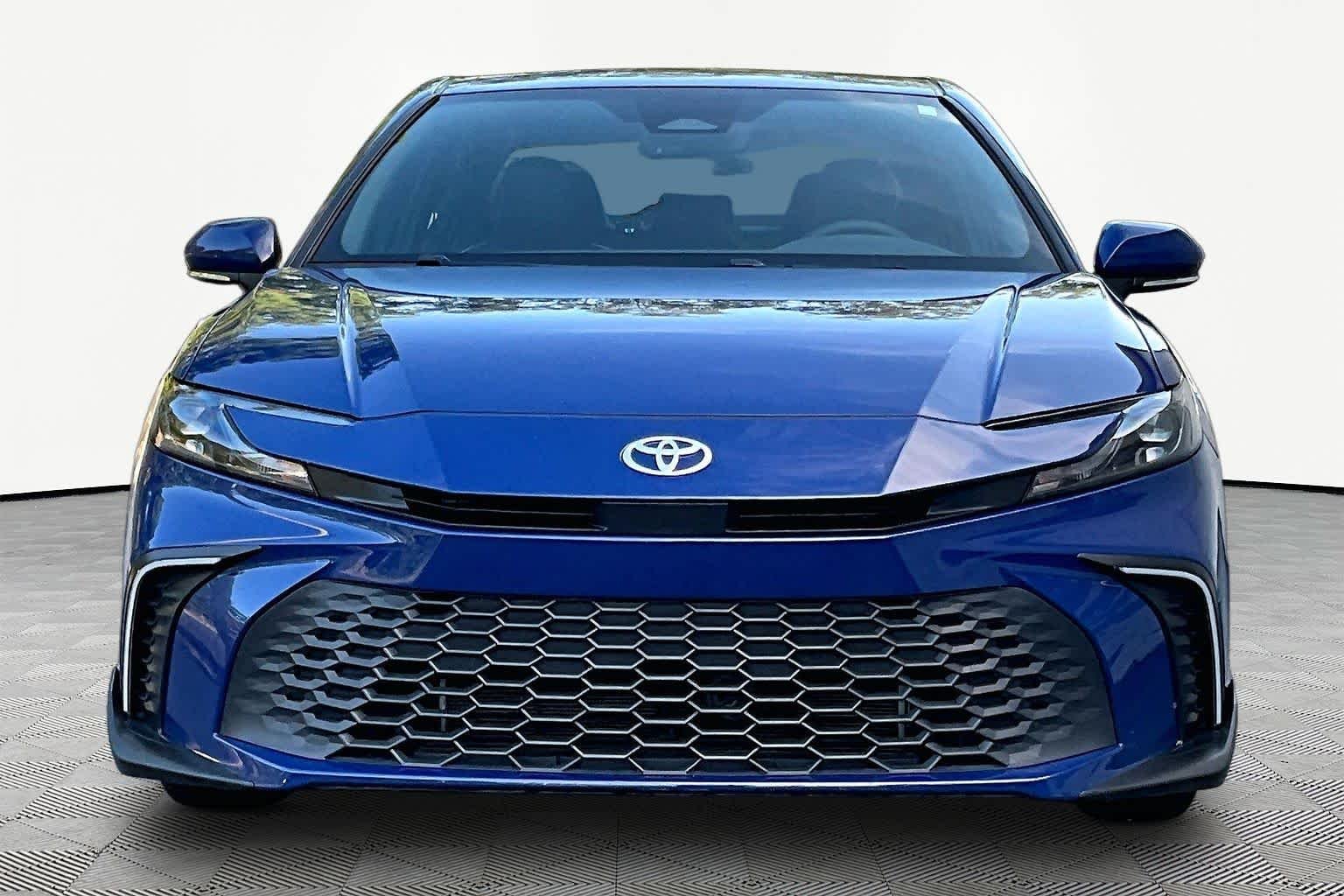Used 2025 Reservoir Blue Toyota SE image 4