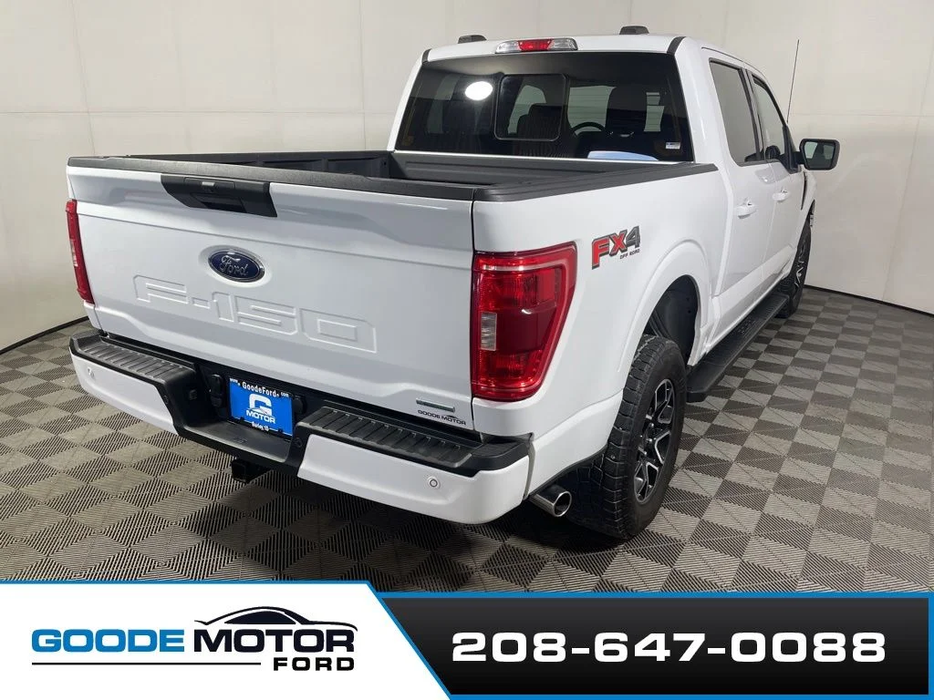 Certified Used 2023 Oxford White Ford XLT image 8