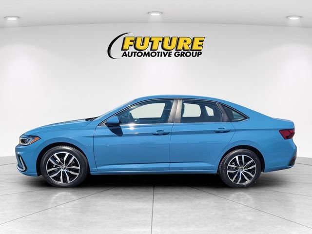 Used 2025 Silver Volkswagen 1.5T SE image 6