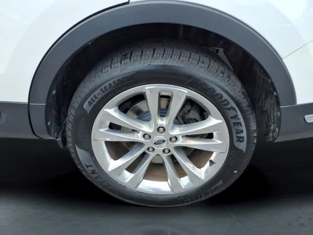 Used 2019 White Ford Limited image 11