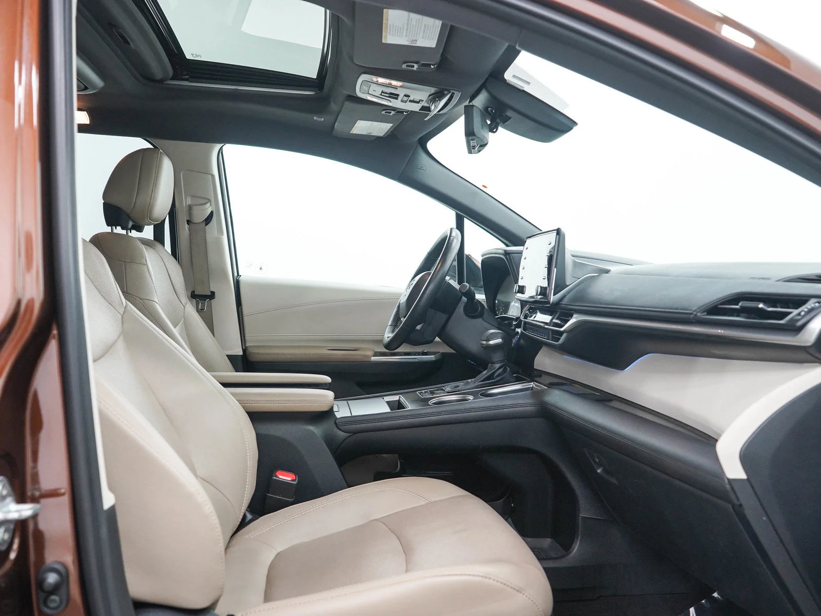 Used 2021  Toyota LE image 12
