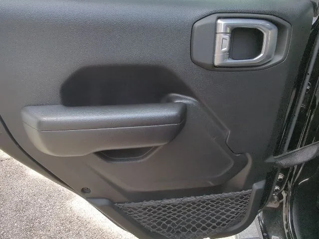 Used 2021 Black Jeep Unlimited Rubicon image 29
