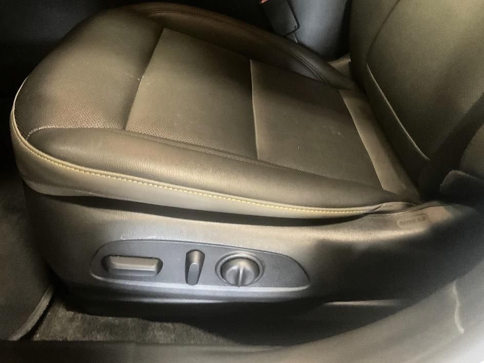 Used 2025 White Chevrolet ACTIV image 16