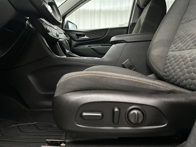 Used 2018 SILVER ICE METALLIC Chevrolet LT image 16