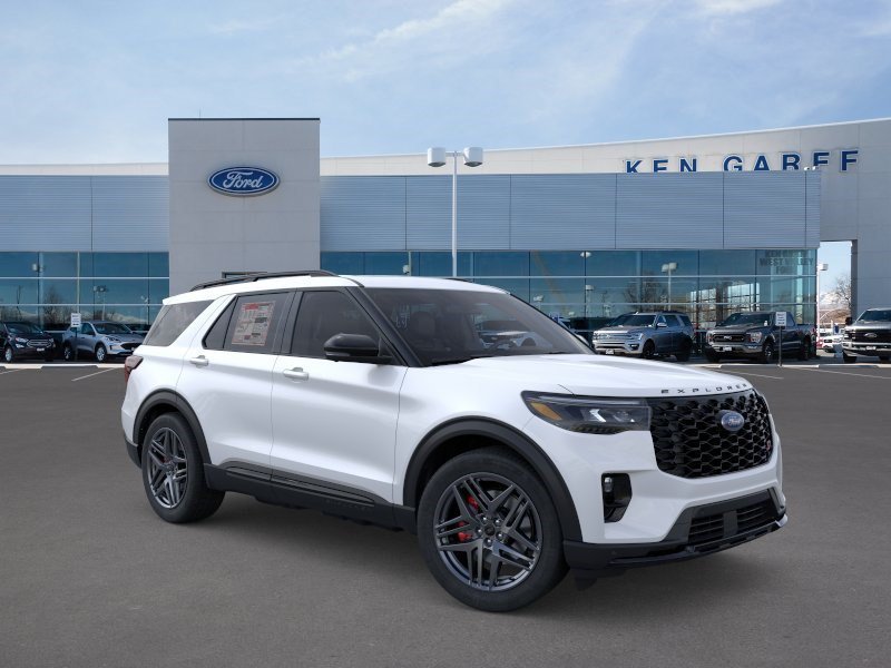 New 2026 Star White Metallic Tri-Coat Ford ST image 8