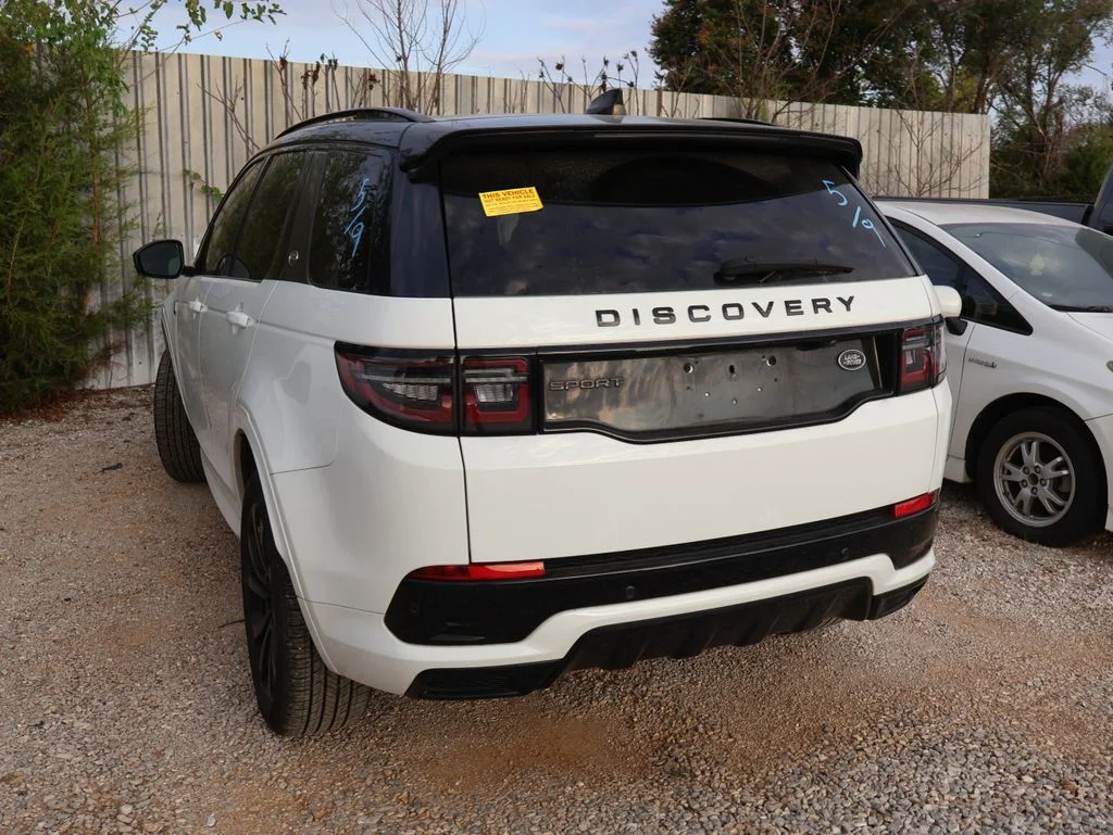Used 2023  Land Rover SE R-Dynamic image 19