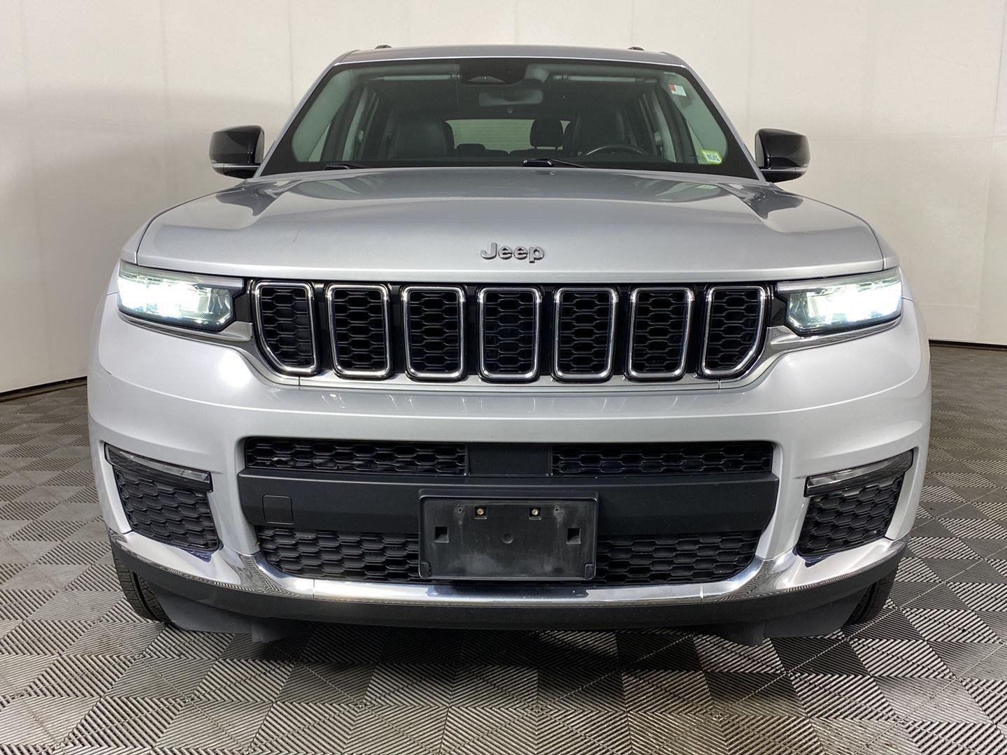Used 2021 Silver Zynith Jeep Limited image 13