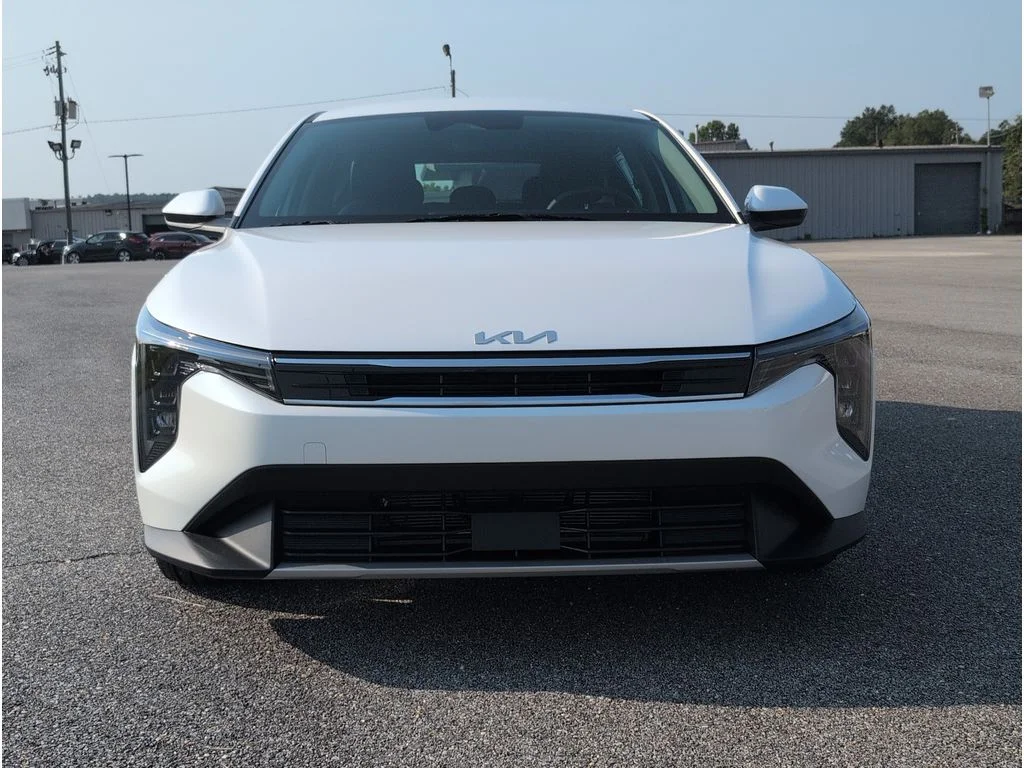 New 2026 Snow White Pearl Kia EX image 8