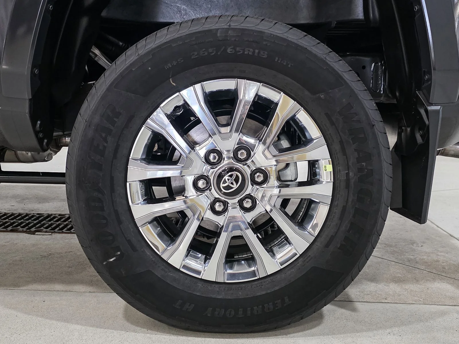 2026 Toyota Tacoma Limited - Photo 18