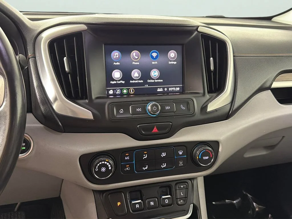 Used 2020 RED QUARTZ TINTCOAT GMC SLE image 22