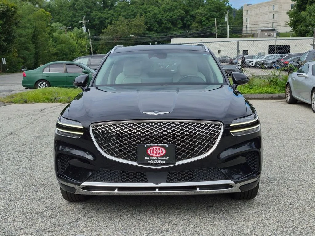 Used 2024 Black Genesis 2.5T image 11