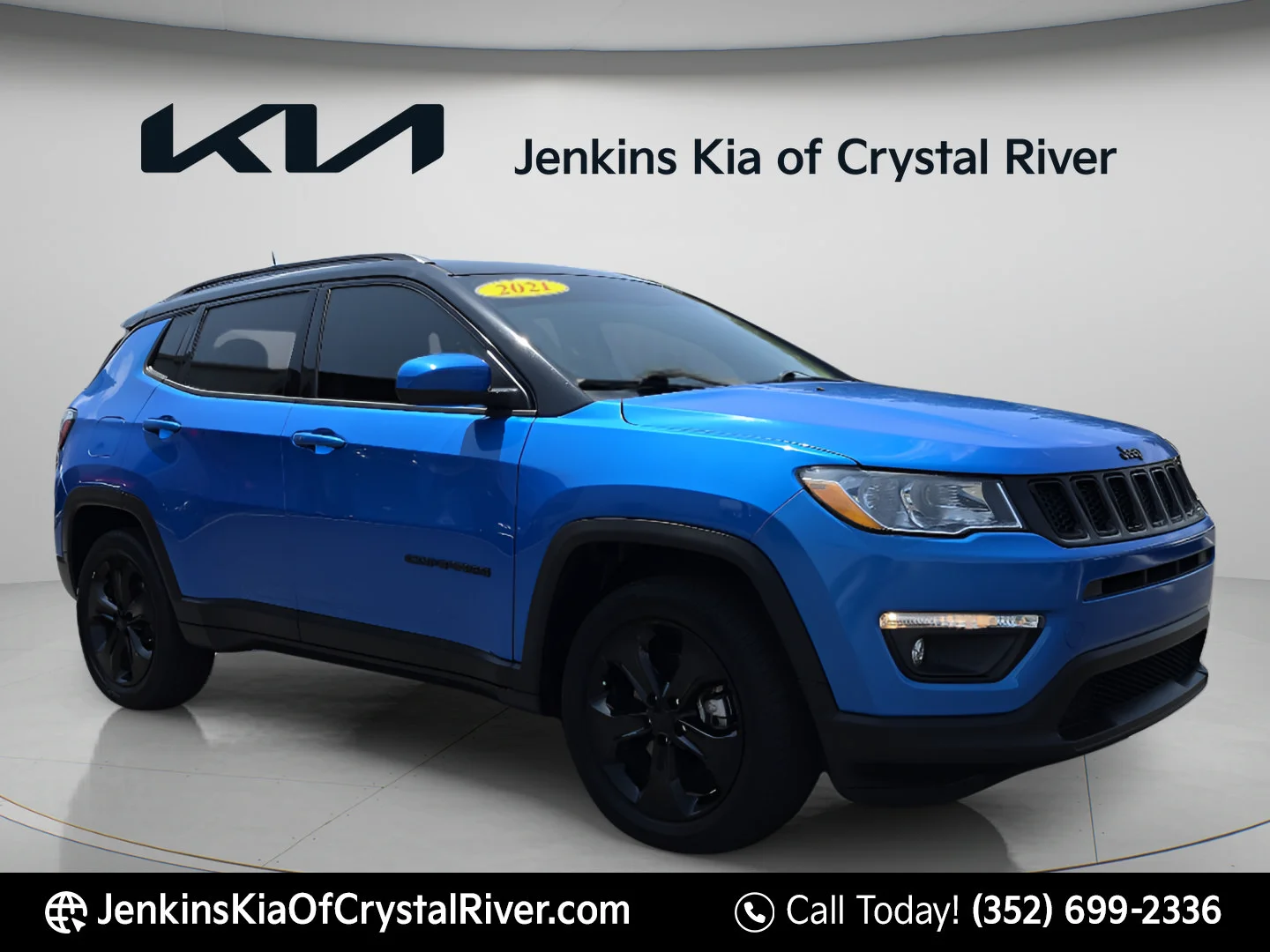 Used 2021 Laser Blue Pearlcoat Jeep Altitude image 2