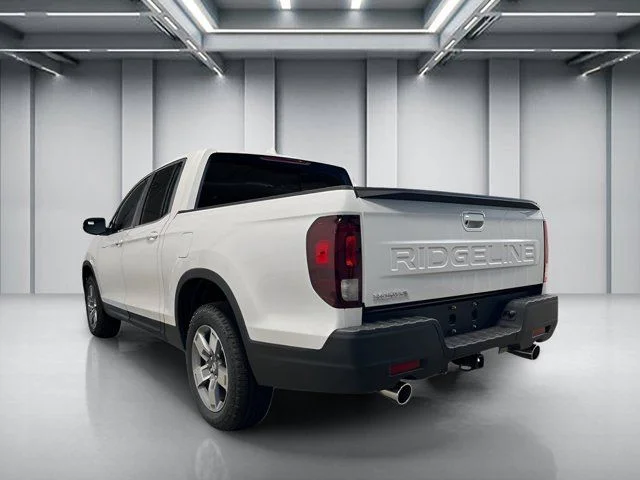 New 2026 Platinum White Pearl Honda RTL image 3