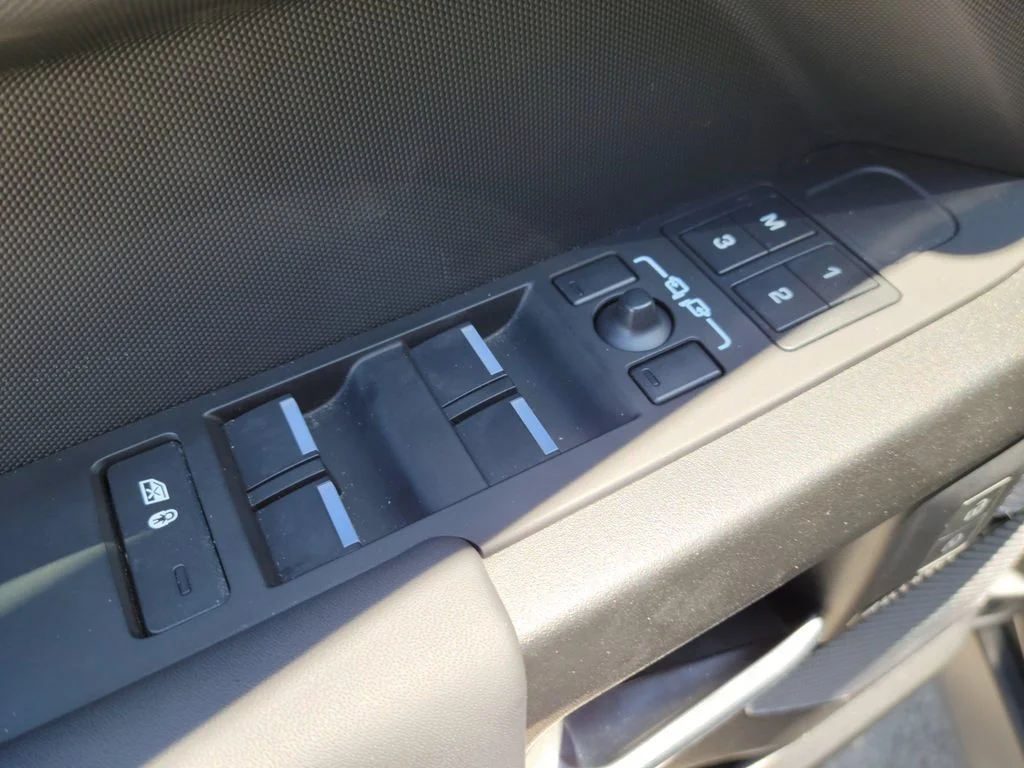 2023 Land Rover Defender V8 - Photo 28