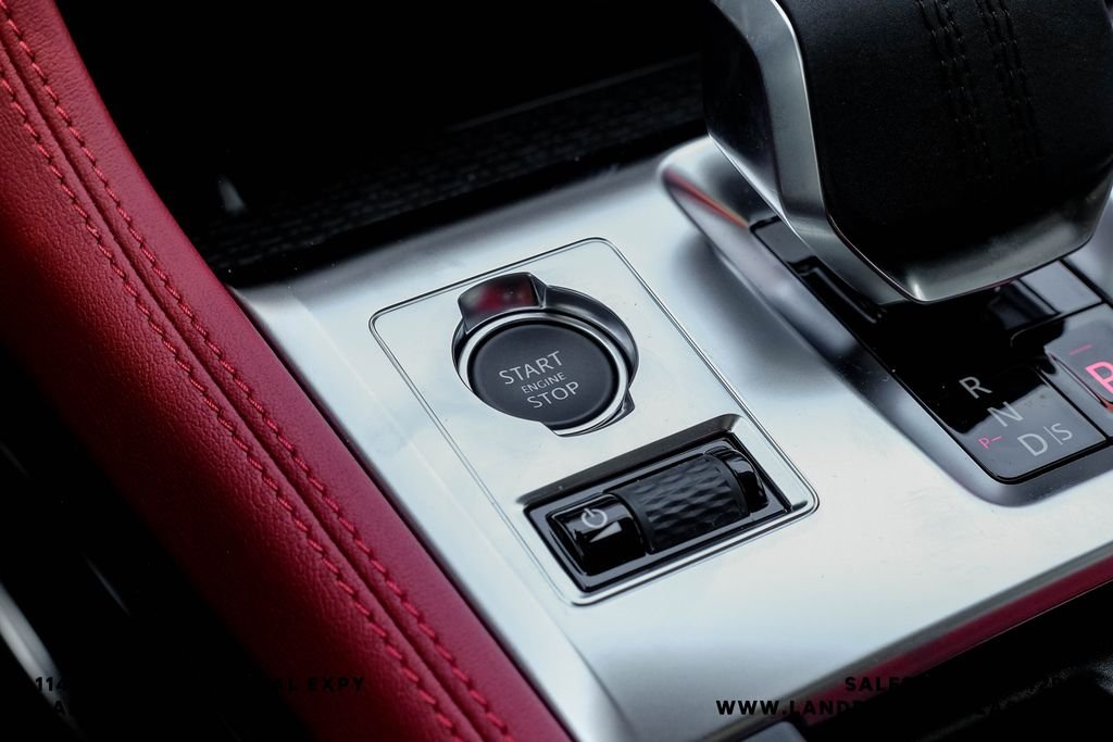 2026 Jaguar F-Pace R-Dynamic S - Photo 18