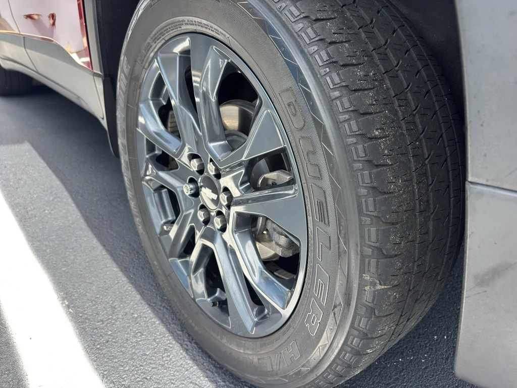 Used 2019 CAJUN RED TINTCOAT Chevrolet RS image 7