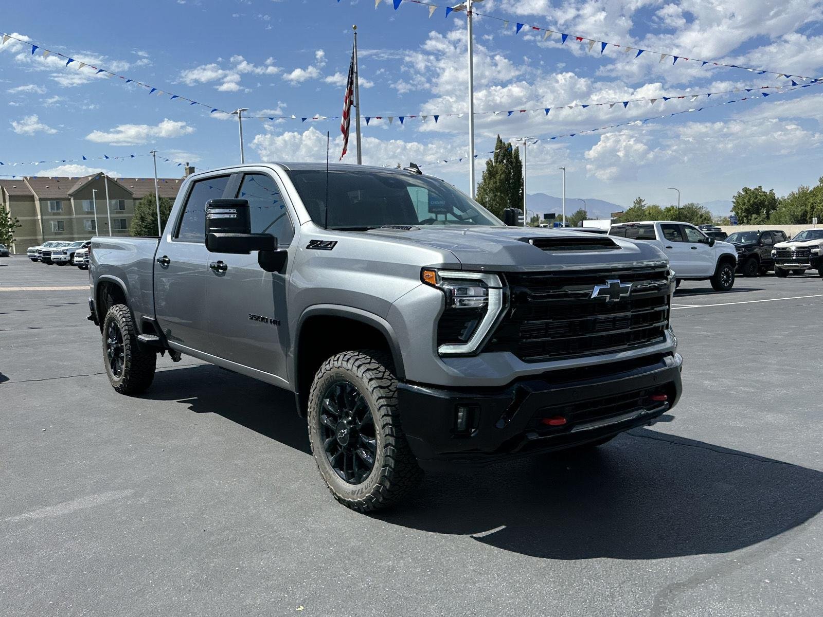 2026 Chevrolet Silverado 3500 HD LT - Photo 6