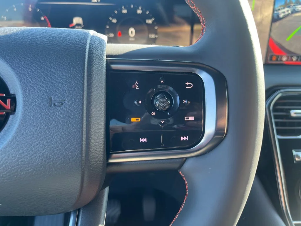 2025 Nissan Armada PRO-4X - Photo 19