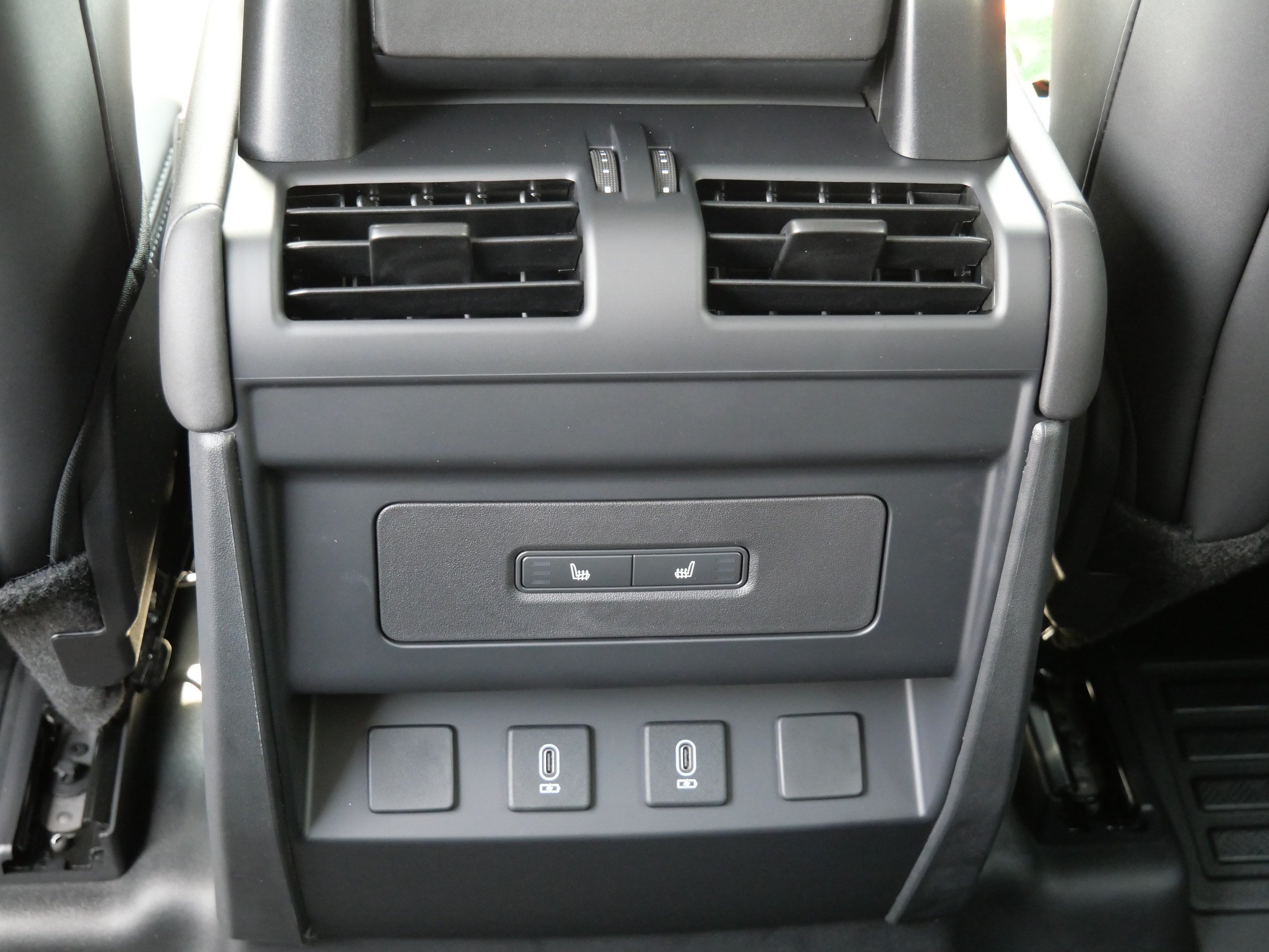 New 2026 Santorini Black Land Rover S image 8