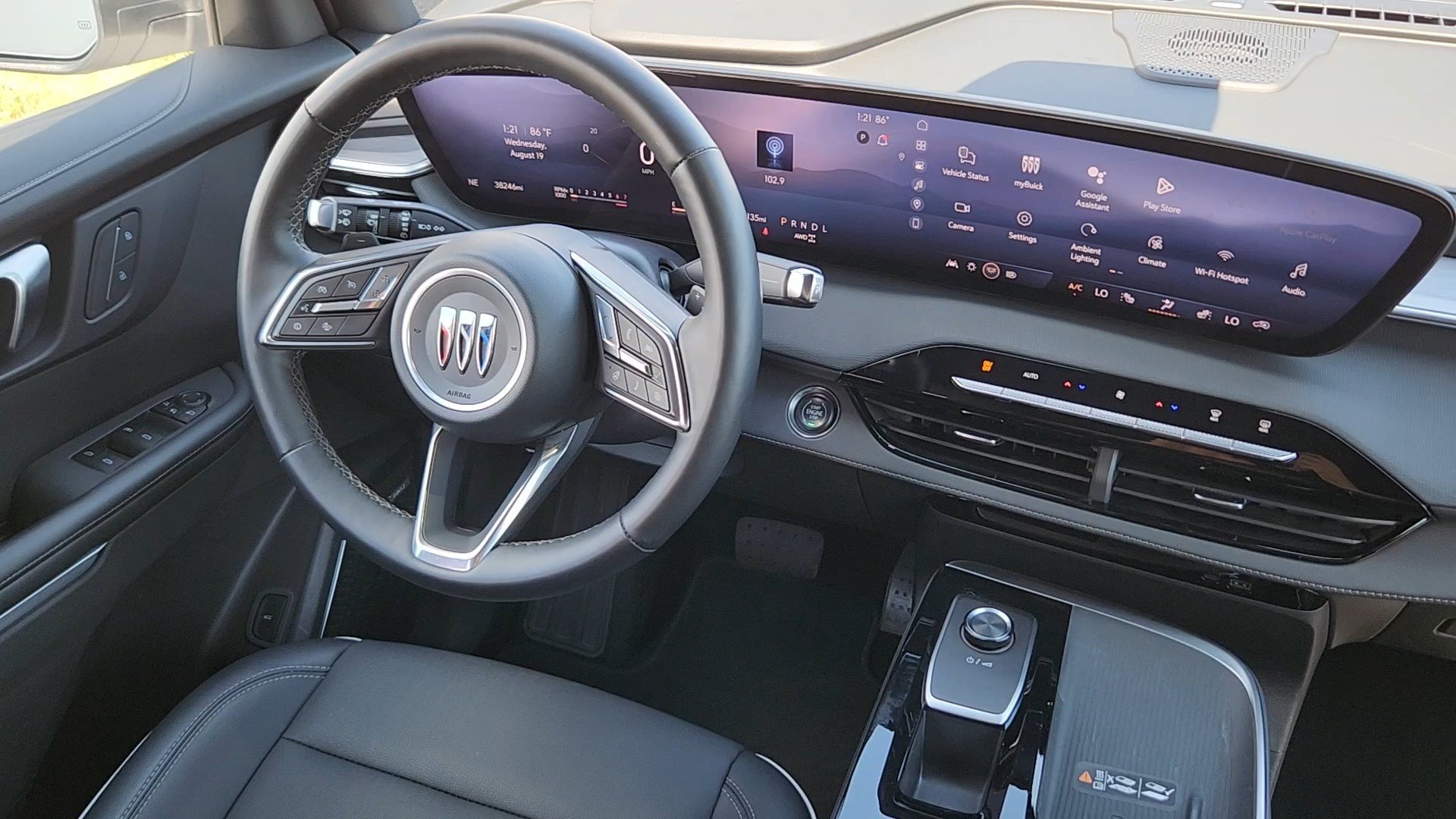 Used 2025 Summit White Buick Preferred image 5